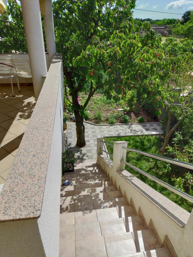 Apartments Mario Biograd Na Moru Extérieur photo