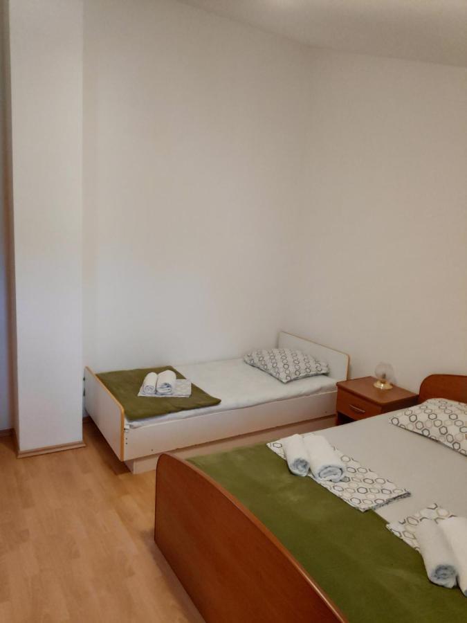 Apartments Mario Biograd Na Moru Extérieur photo